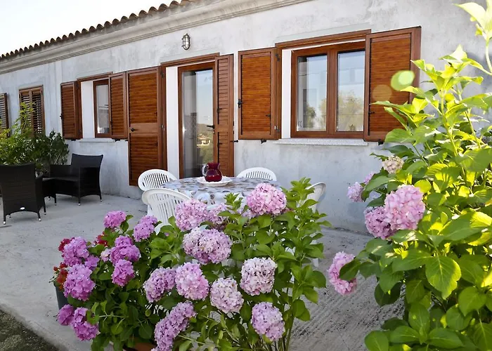 Iss Travel, Stazzu Fioritu - Ground Floor With Sea View Tatil Evi San Teodoro (Sardinia)