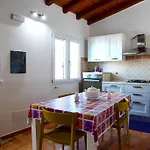 Hébergement de vacances Iss Travel, Stazzu Fioritu - Ground Floor With Sea View San Teodoro (Sardinia)