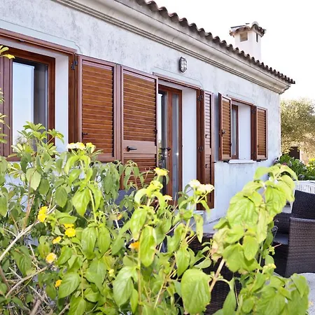 Semesterbostad Iss Travel, Stazzu Fioritu - Ground Floor Apartments With Sea View *