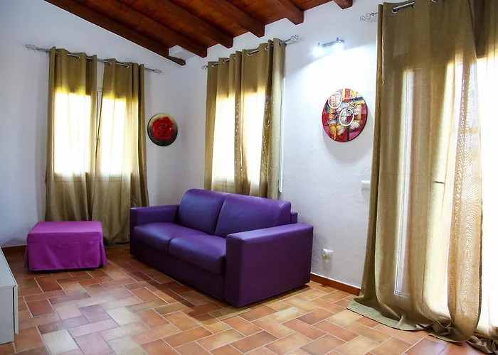 Дом отдыха Iss Travel, Stazzu Fioritu - Ground Floor With Sea View *